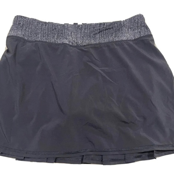 Lululemon Run Pace Setter Black /white Skirt Skort Size 4reg - Picture 2 of 6